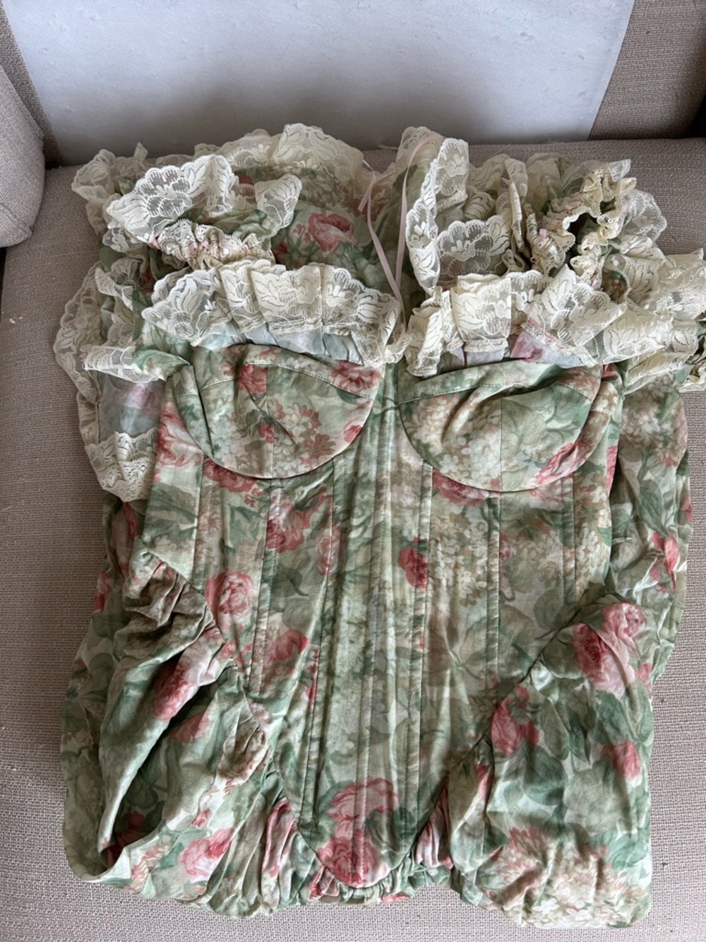 BEST Selkie The Kindred Spirit Cupid Midi Dress Green Cream Floral - Picture 5 of 13